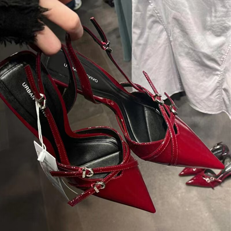 Ur High Heels 2025 Summer New Women's Baotou Sandals Kitten Heel Buckle Strap Pointed Toe Back Empty Flats for Women