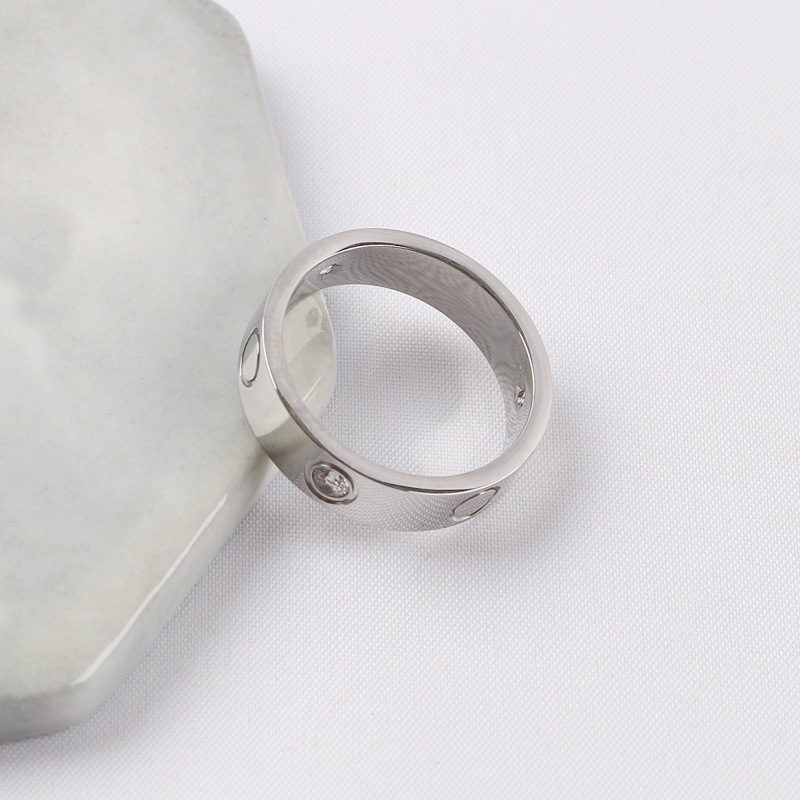 4mm three diamonds (white gold)