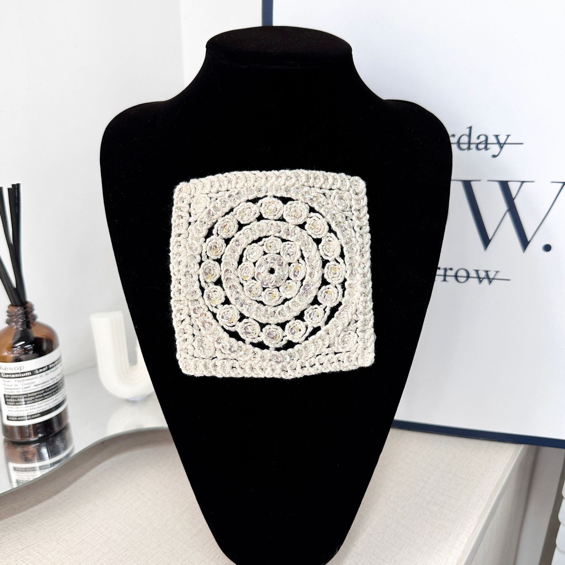 Crochet de alta calidad de encaje de sequilla flor de decoración parches de ropa vestidos bolsos accesorios de bolsillo mayorista