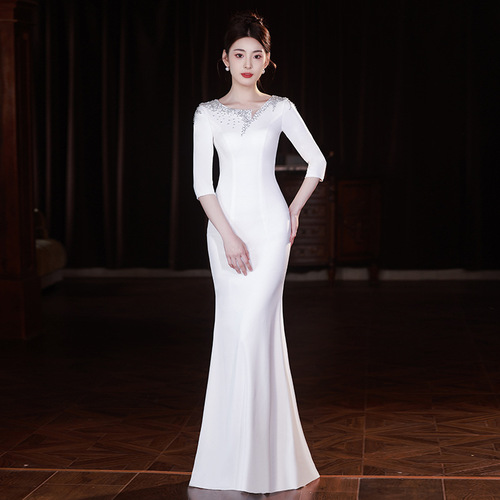White Evening Gown 2026 Winter New French Simple and Elegant Long-Sleeve Fish Tail Host/Hostess Evening Gown