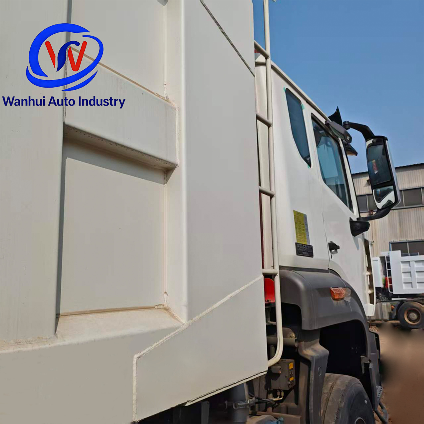 Sinotruk Howo 6×4 front-four-wheel-rear-eight-wheel dump truck for transporting soil, gravel, and sand