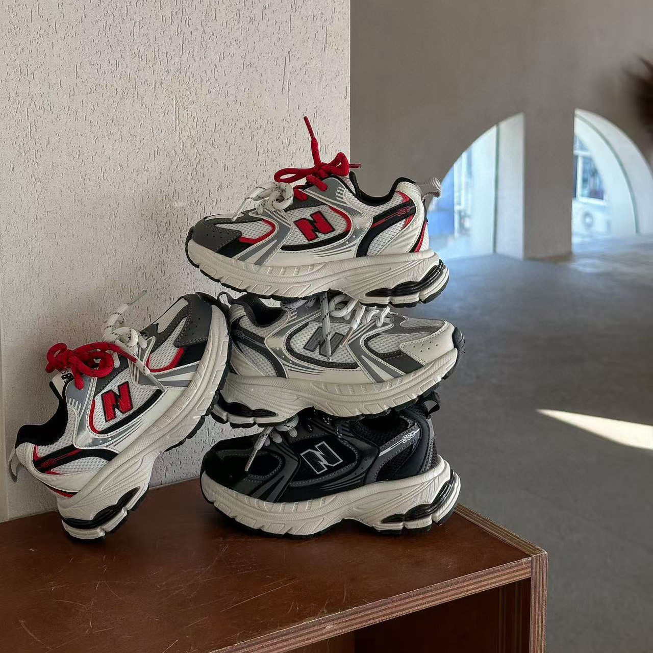 Breathable demi-season children's running sneakers for boys