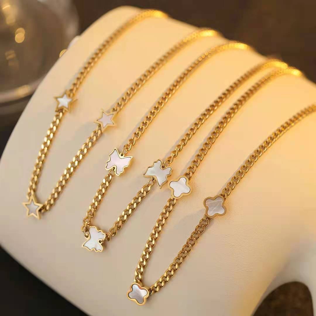 Fashion Pentagram Four Leaf Clover Butterfly Titanium Steel Plating Necklace 1 Piece