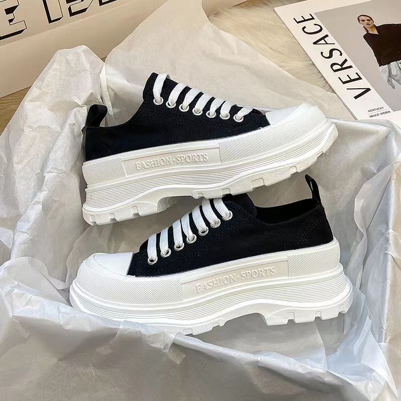 Gleiche Leinwand Schuhe Weibliche 2023 Student Vielseitige Low Top Board Schuhe Casual Schuhe Dicke Sohle Erhöhte Sport Schuhe_voghion.com