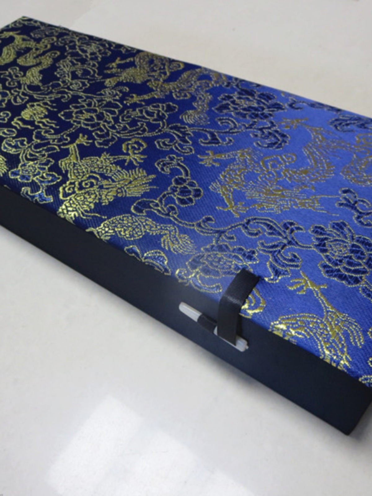 Caja de brocado doble caja de palillos caja de ventilador carro colgar marcos de fotos libros de talla de madera ornamentos artesanía caja de regalo