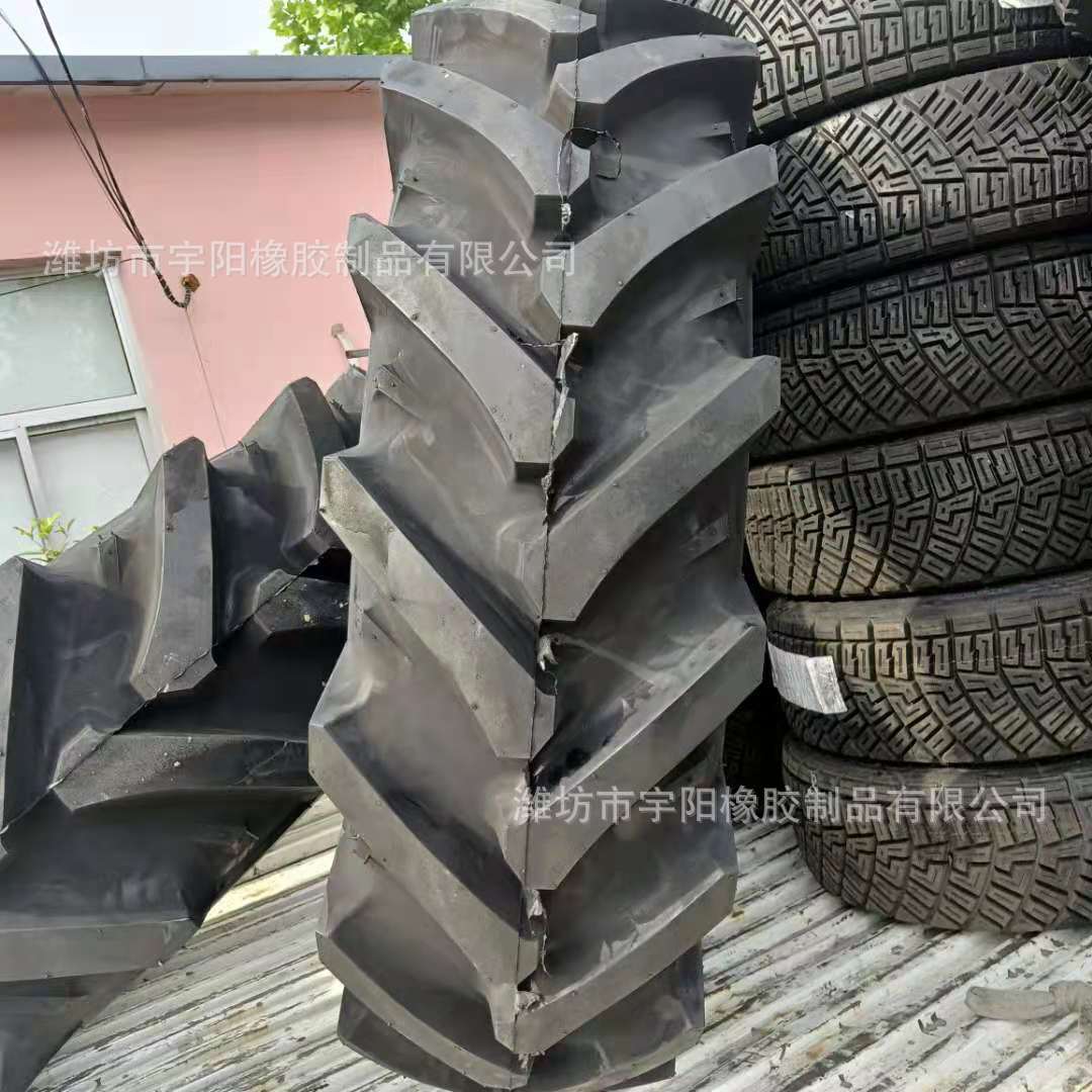 旱田人字 13.6-24  田野 拖拉机轮胎