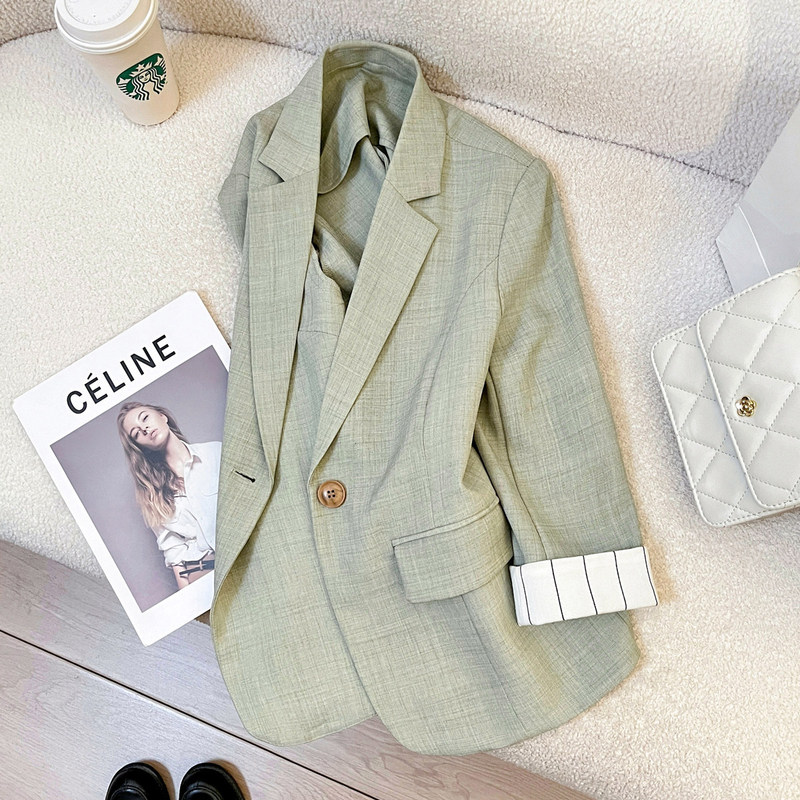 Green Three-Quarter Sleeve Blazer for Women, Thin Style, 2026 Summer New Model, Striped Cuffs, Versatile Design, Small Suit Green Three-Quarter Sleeve Blazer for Women, Thin Style, 2026 Summer New Model, Striped Cuffs, Versatile Design, Small Suit