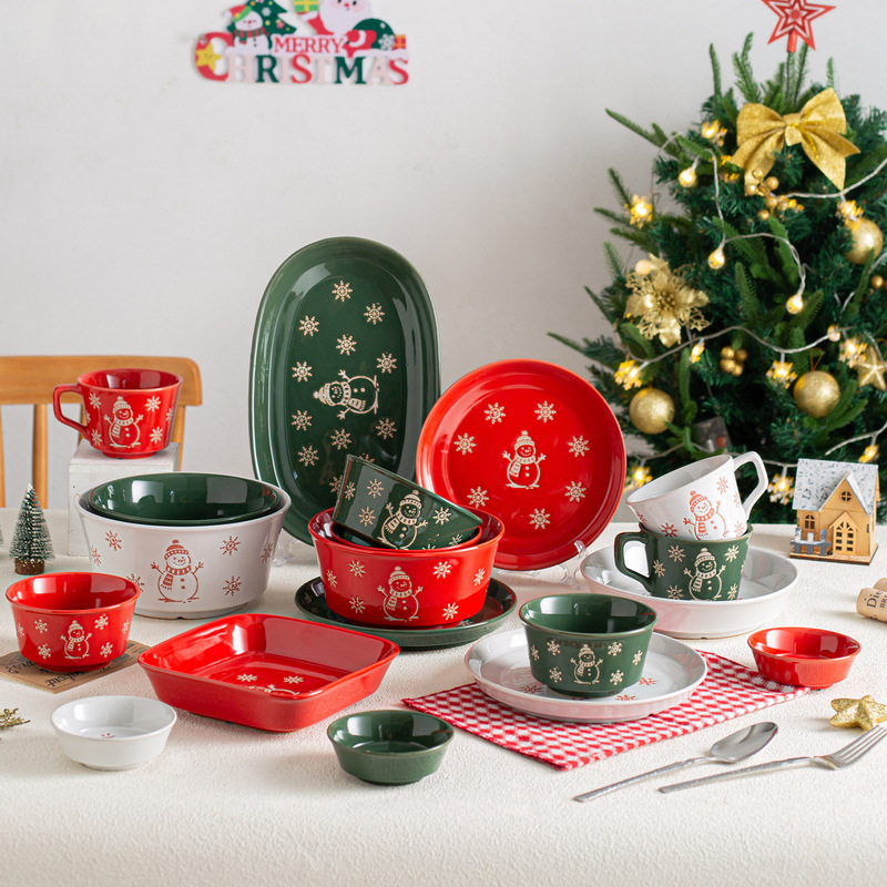 Christmas snowman tableware set, embossed high-value dinner bowls, home-use mugs, steak plates, festive atmosphere table setting Christmas snowman tableware set, embossed high-value dinner bowls, home-use mugs, steak plates, festive atmosphere table setting