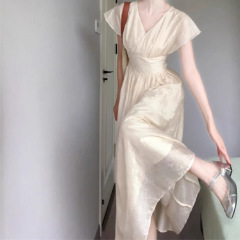 夏の2025年の新型の婦人服の感覚はやせています。