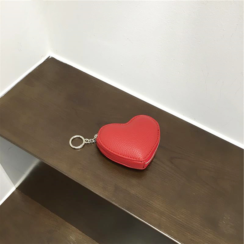 今シーズンの韓国版小衆insかわいいミニペンダント愛心バッグシンプルなハート型小カードバッグトランペットのキーホルダー