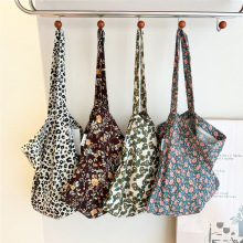 新款清新花卉布包单肩包女春秋韩版大容量通勤托特包休闲腋下包