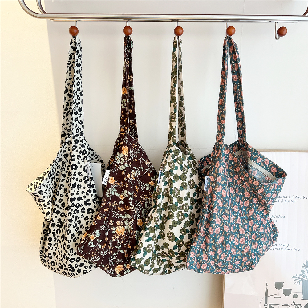 Open Closure Type Women's Medium Polyester Flower Leopard Sexy Pillow Shape Open Underarm Bag