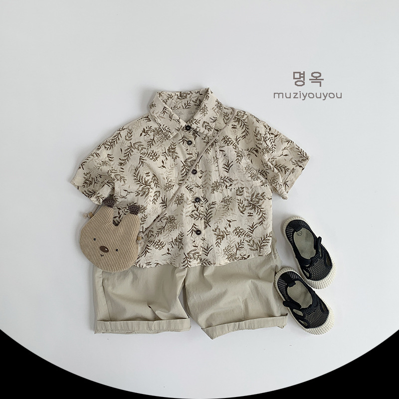 Camisas japonesas de manga corta para niños y niñas 2025 primavera y verano nuevo estilo coreano ropa para niños camisa marea Huzhou Zhili ropa para niños