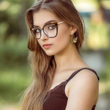 95850 新款金属弹簧腿方形防蓝光眼镜架配近视眼镜框TR90平光镜女