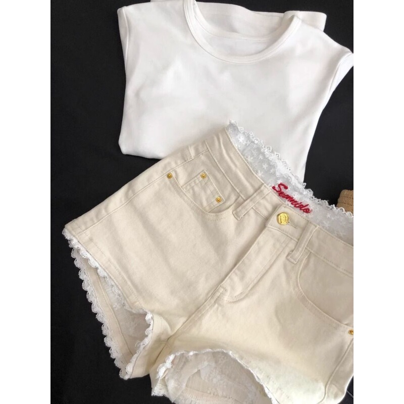 Summer New High-Waisted Lace Patchwork Denim Shorts for Women, Off-White, Versatile, Slimming, Hot Girl Style Hot Pants