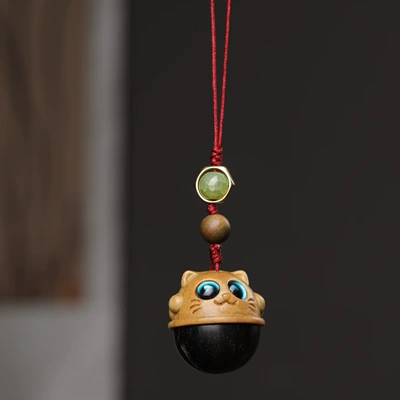 Car hanging – Streaming - green-sandalwood-ebony-bell-cat-sachet-diffuser-pendant