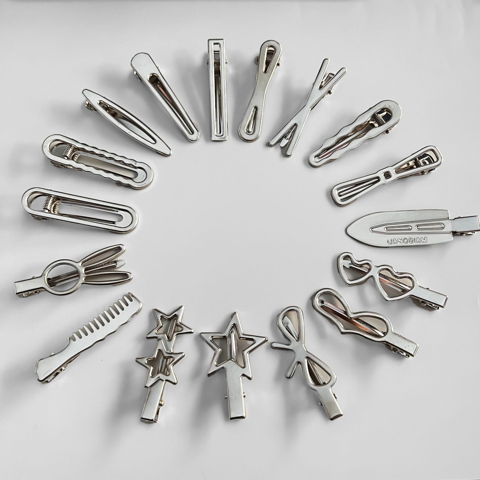 Cold wind nickel plated love metal hair clip sweet cool star clip side bangs clip high sense broken hair forehead hair clip