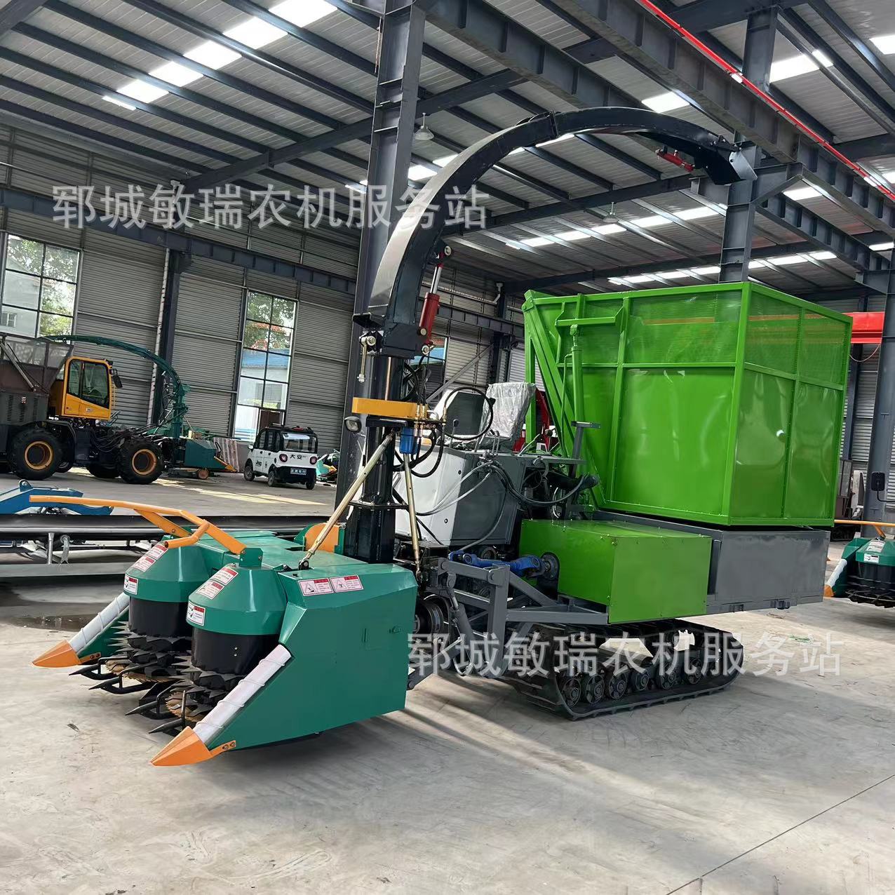 自走式履带圆盘青储机玉米牧草牛羊饲料收割机山区丘陵水路泥路用