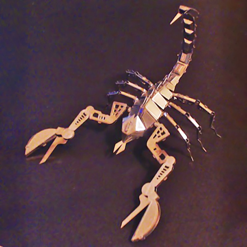 Estatua mágica de acero máquina al por mayor serie de insectos amor rompecabezas de metal 3D tridimensional hecho a mano modelo de montaje de bricolaje