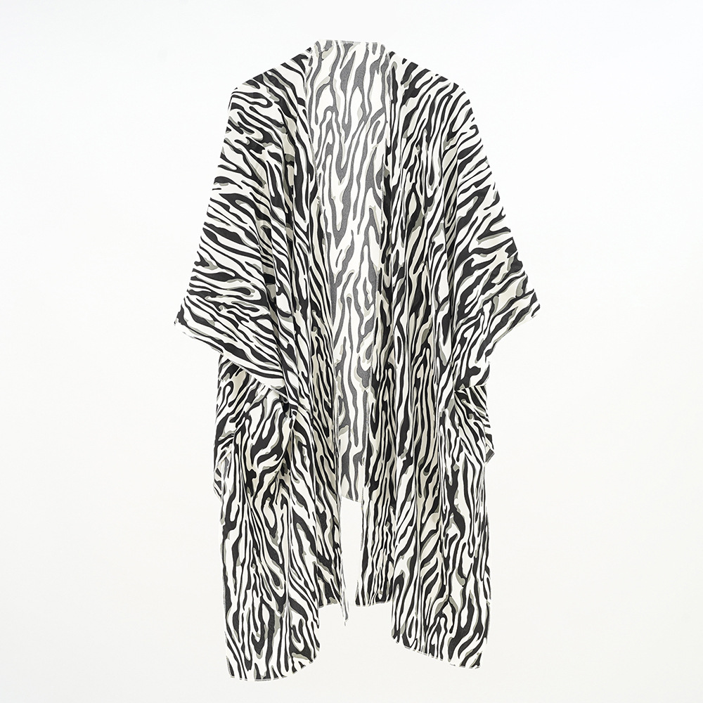 Europea estación independiente Amazon primavera y otoño blusa de las mujeres al por mayor gasa cardigan playa chaqueta protección solar image 6