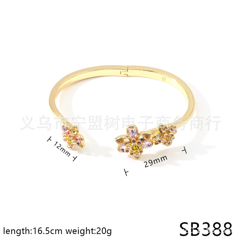 【新品】中国专属系列花朵系列粉白金色花瓣珍珠耳钉项链手链套装|undefined