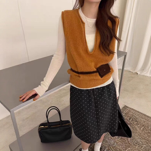 Demi-season fleece knitted fashionable vest