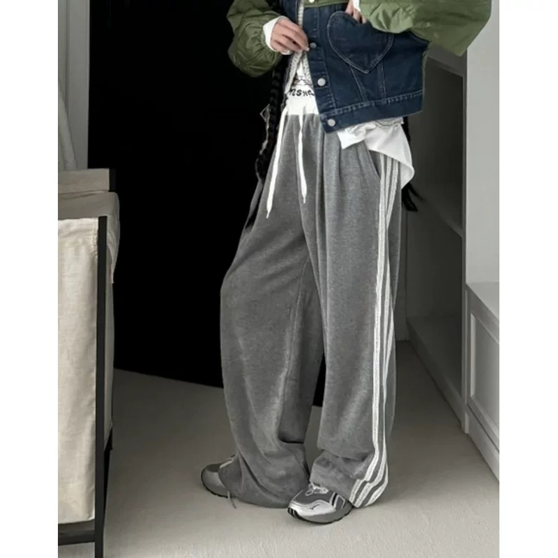 Demi-season retro velvet swan, trousers