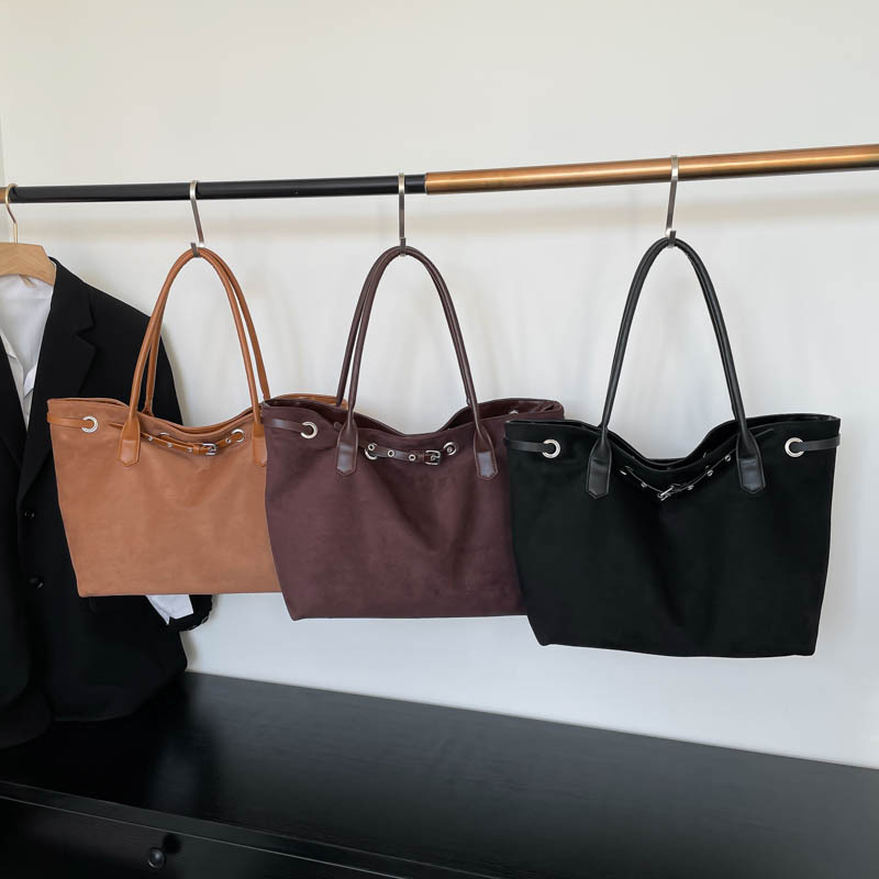 Fashionable high-quality handbag for women, 2025 winter new model, leather shoulder bag, versatile and stylish underarm bag