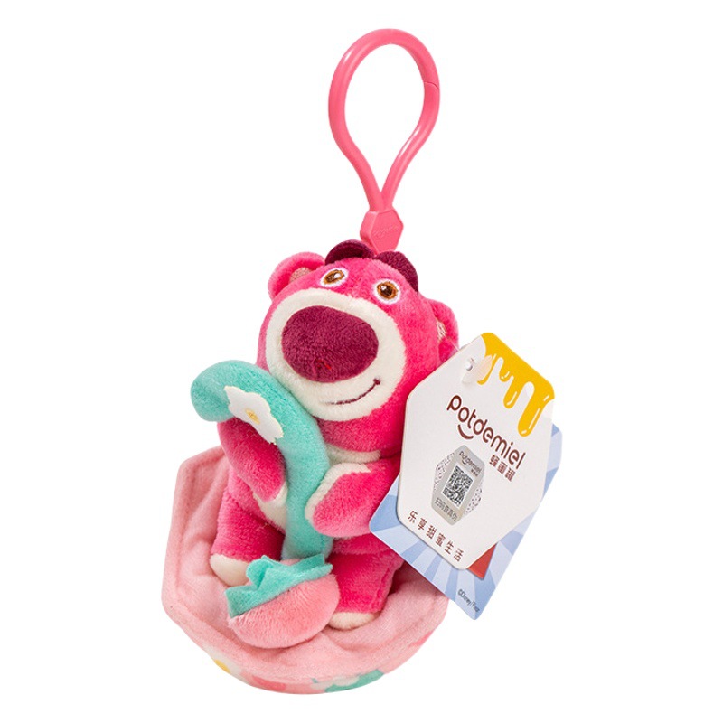 Genuine Disney autorizó la nueva muñeca de peluche Strawberry Bear Pooh Stitch juguete colgante de tres ojos