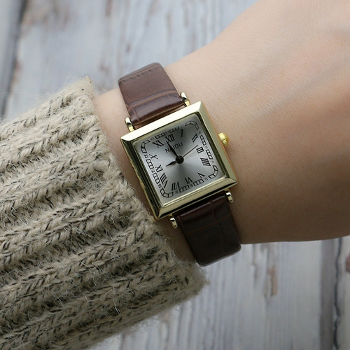 Square Japanese and Korean Roman scale women's watch gold case girls' exam watch fashion quartz watch ladies belt watch