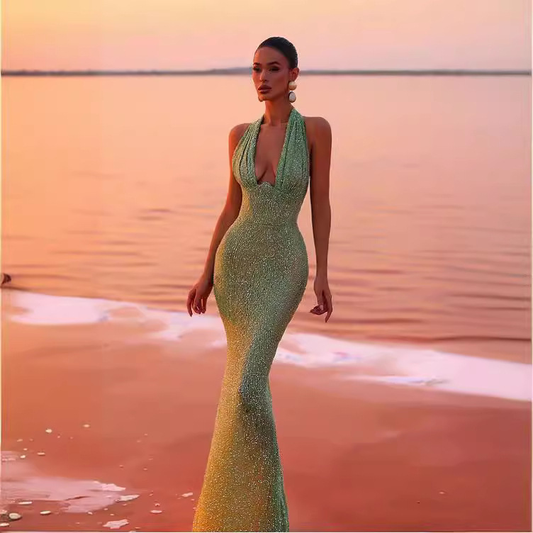 Sleeveless halter deep V-neck dress sexy backless sequined high-grade fishtail dress long skirt