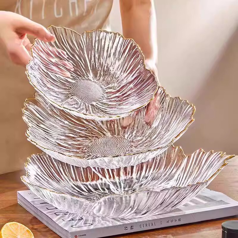 Light Luxury Glass Fruit Plate for Home Use, Living Room Coffee Table Fruit Tray, High Aesthetic Snack Plate, Candy Plate, Petal-Shaped Fruit Plate Light Luxury Glass Fruit Plate for Home Use, Living Room Coffee Table Fruit Tray, High Aesthetic Snack Plate, Candy Plate, Petal-Shaped Fruit Plate