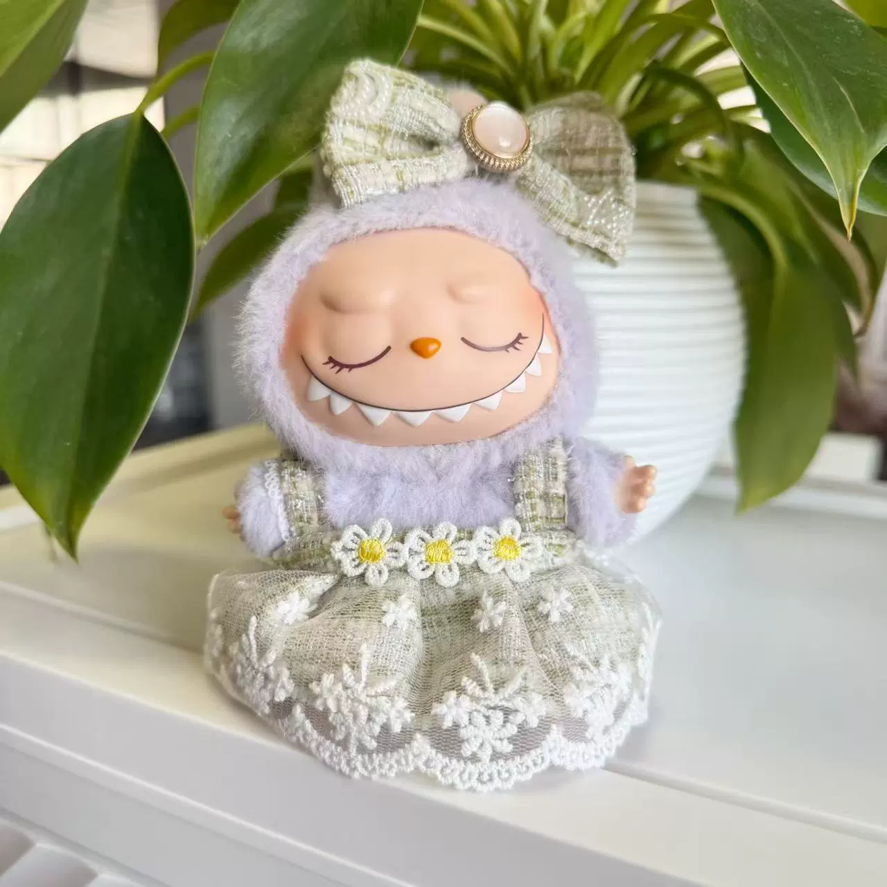 Кукольная одежда только] Первый/второй поколения подвес Labubu сидит на Party Series кукольная одежда LABUB носит ароматный стиль