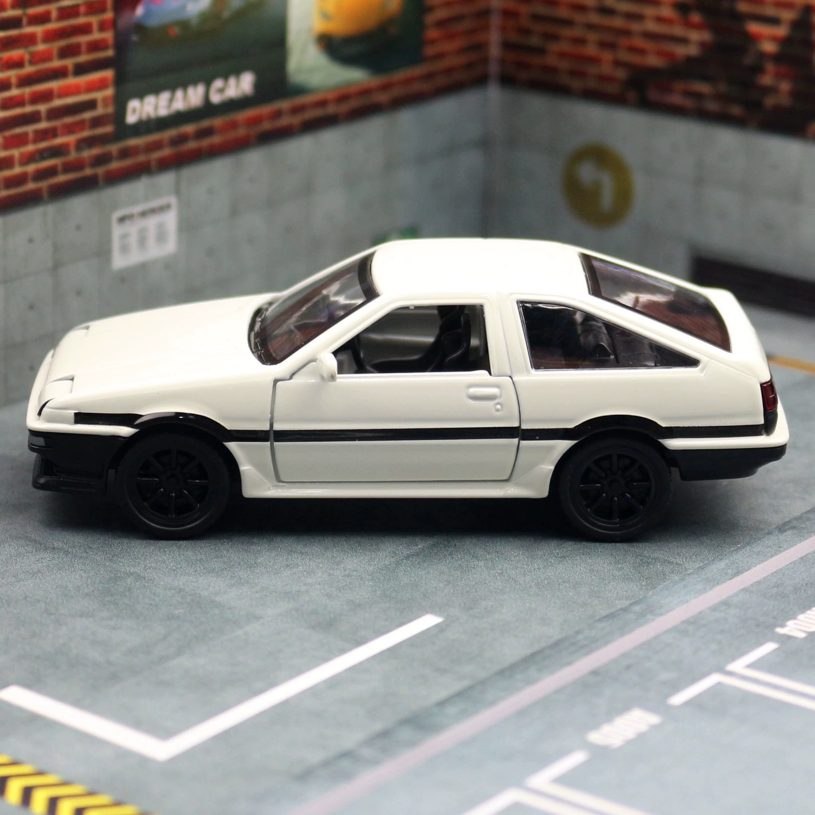 彩珀 Toyota, воин, металлическая машина, модель автомобиля, классическая игрушка автомобиля, масштаб 1:37