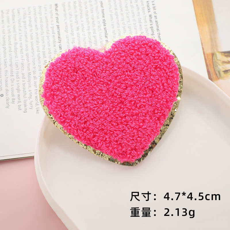 新しいハート型のグリッター刺繍フェルトは布の服のアクセサリーの刺繍の布を貼って丁を貼って卸売りを貼ります。|undefined