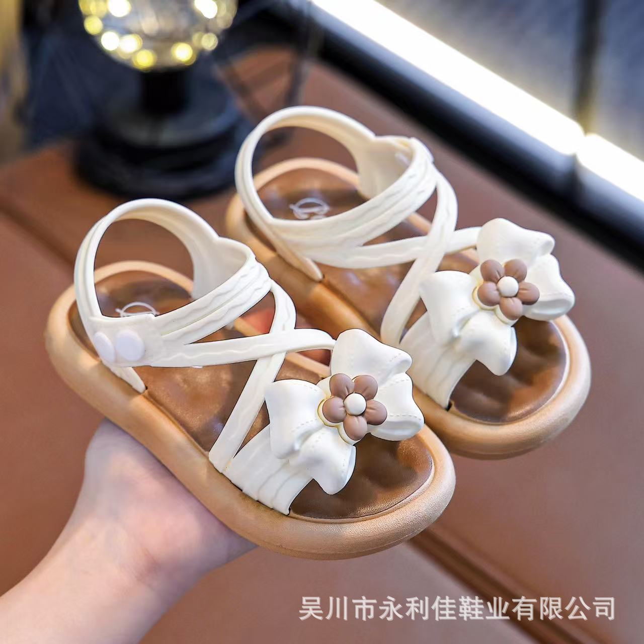 Sandalias de niñas de verano exportación de bebés comercio exterior al por mayor comercio electrónico zapatos de hebilla para niños pequeños princesas