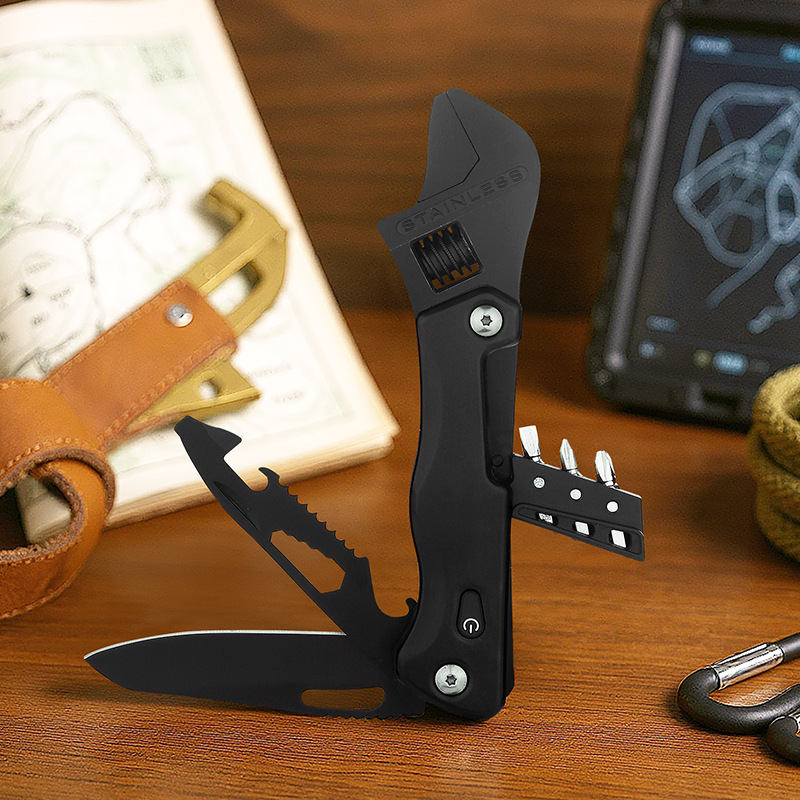 厂家直发多功能小刀活动扳手户外露营多用工具LED灯螺丝刀现货