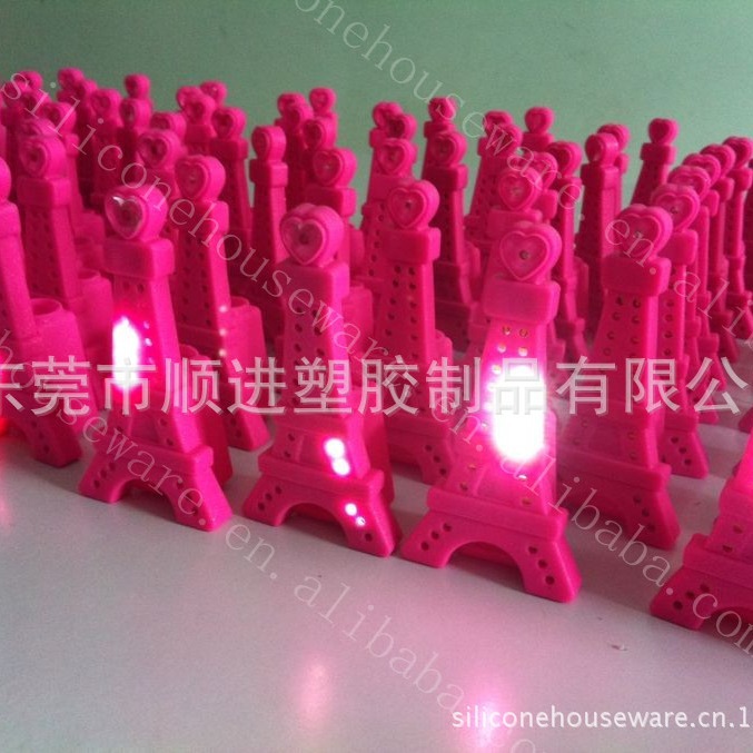 高品质外销洗手液硅胶套  3D造型可爱卡通 LED闪烁灯硅胶套