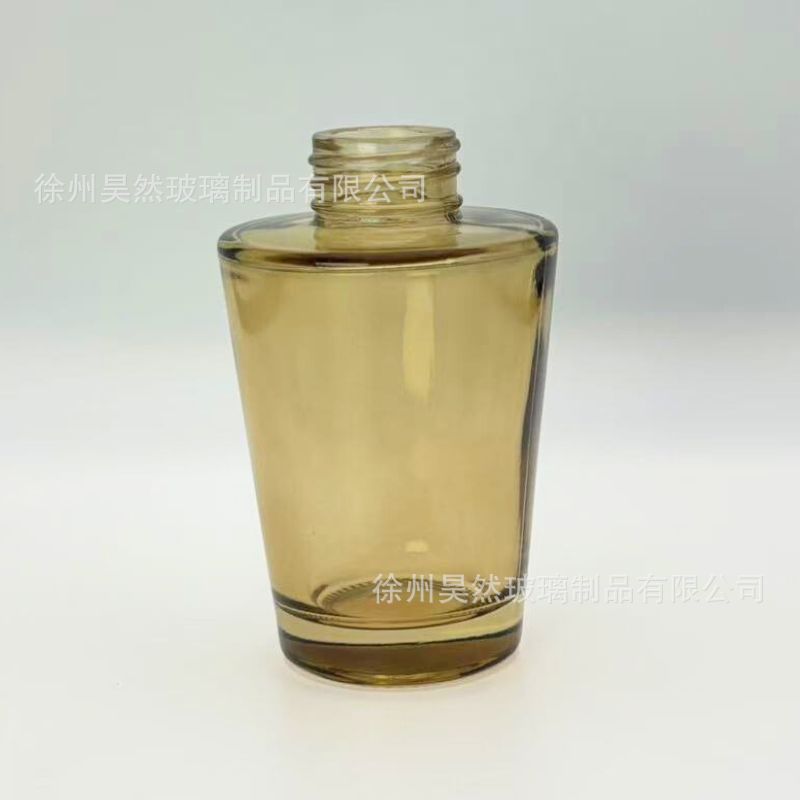 Botella vacía europea simple de alto valor nominal botella de fragancia de madera sólida botella de aceite esencial de caña cónica sin fuego 28 dientes botella de vidrio