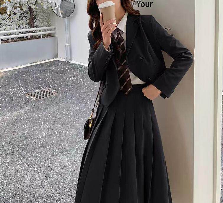 Bộ vest nữ kèm chân váy dáng ngắn cổ vest tay dài phong cách thanh lịch — Váy đáy đen, Áo khoác vest màu đen, Bộ vest + váy đen chi tiết 4