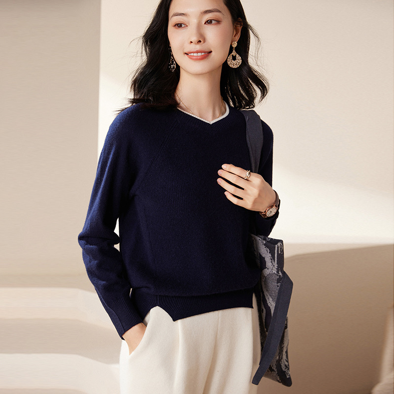 2026 Spring and Autumn New Cashmere Sweater Women's Pullover V-Neck Thick Base Layer Pure Cashmere Knitwear