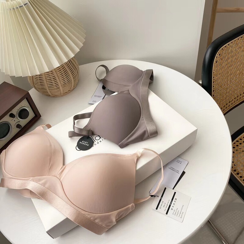 New soft support ultra-thin seamless bra without steel ring underwear women's small chest gathered up upper support comfortable side breast