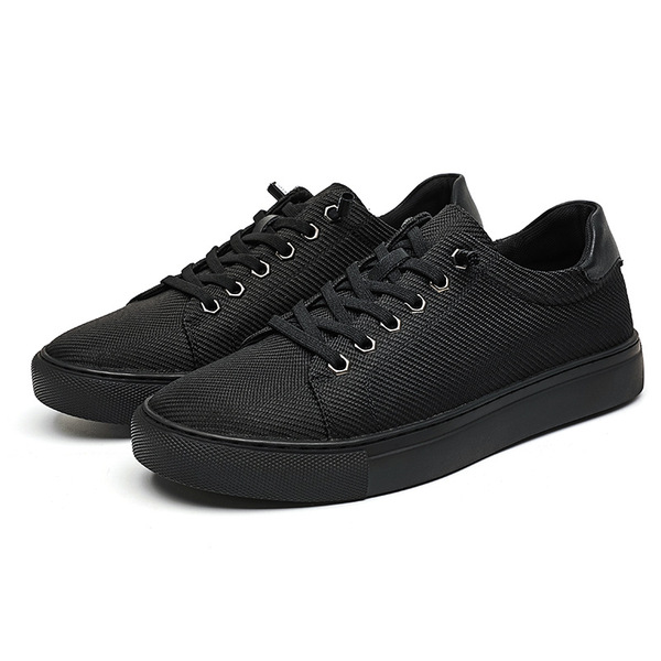 Low breathable summer sneakers with shoelaces for leisure platform