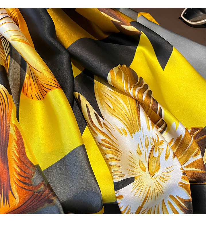 Women's Streetwear Flower Satin Silk Scarves display picture 2