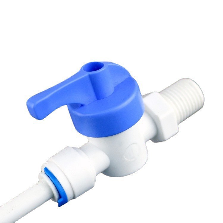 En stock accesorios purificadores de agua al por mayor 2 puntos válvula de bola de tapón rápido 2 puntos dientes giran 2 puntos interruptor de tubería dos puntos válvula de bola de conexión rápida