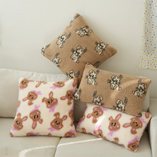 可爱粉色兔子提花羊羔绒抱枕舒适靠垫客厅餐厅儿童房卧室用腰枕