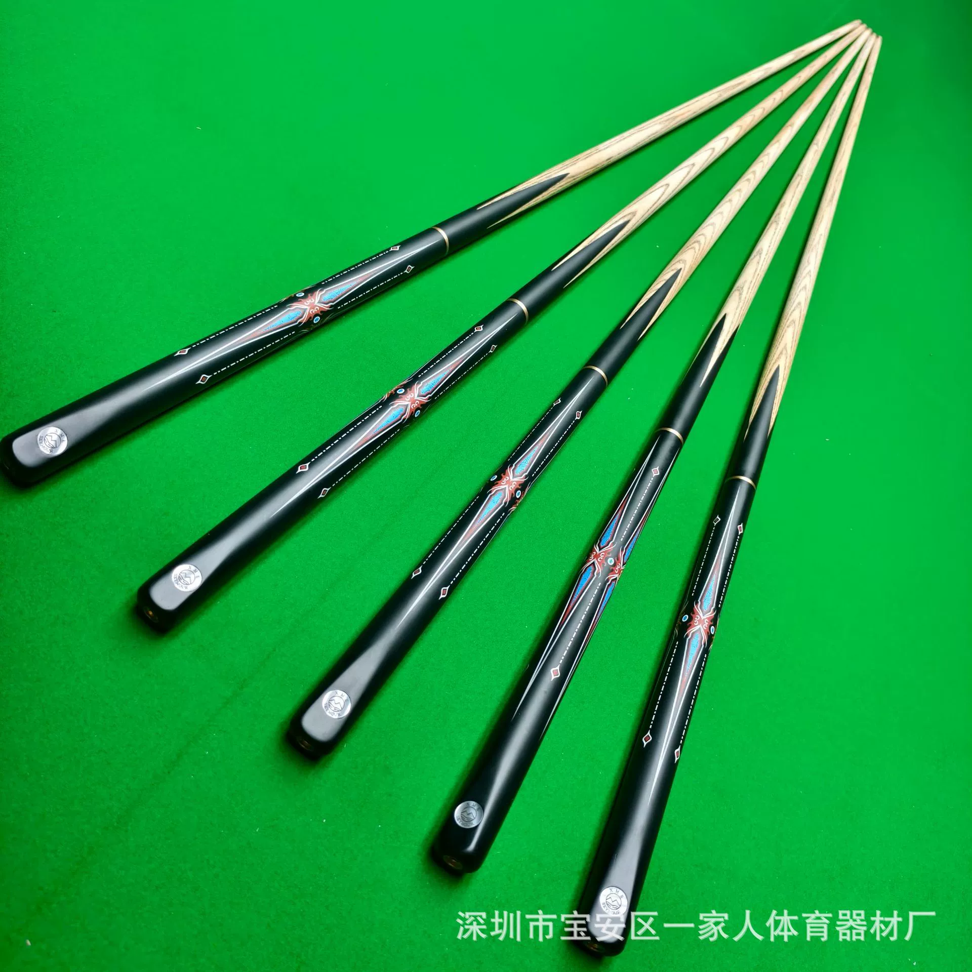 Новые бильярдные клюшки высокого класса