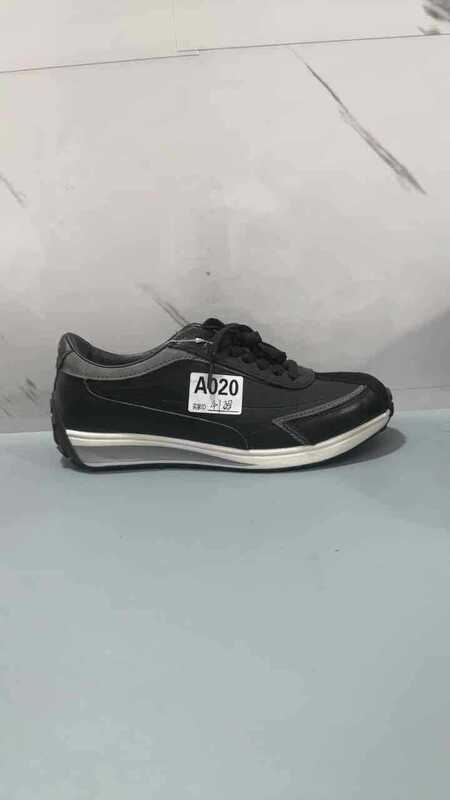 Disha Casual Sneakers, Non-Returnable, One Size Smaller, Size 42