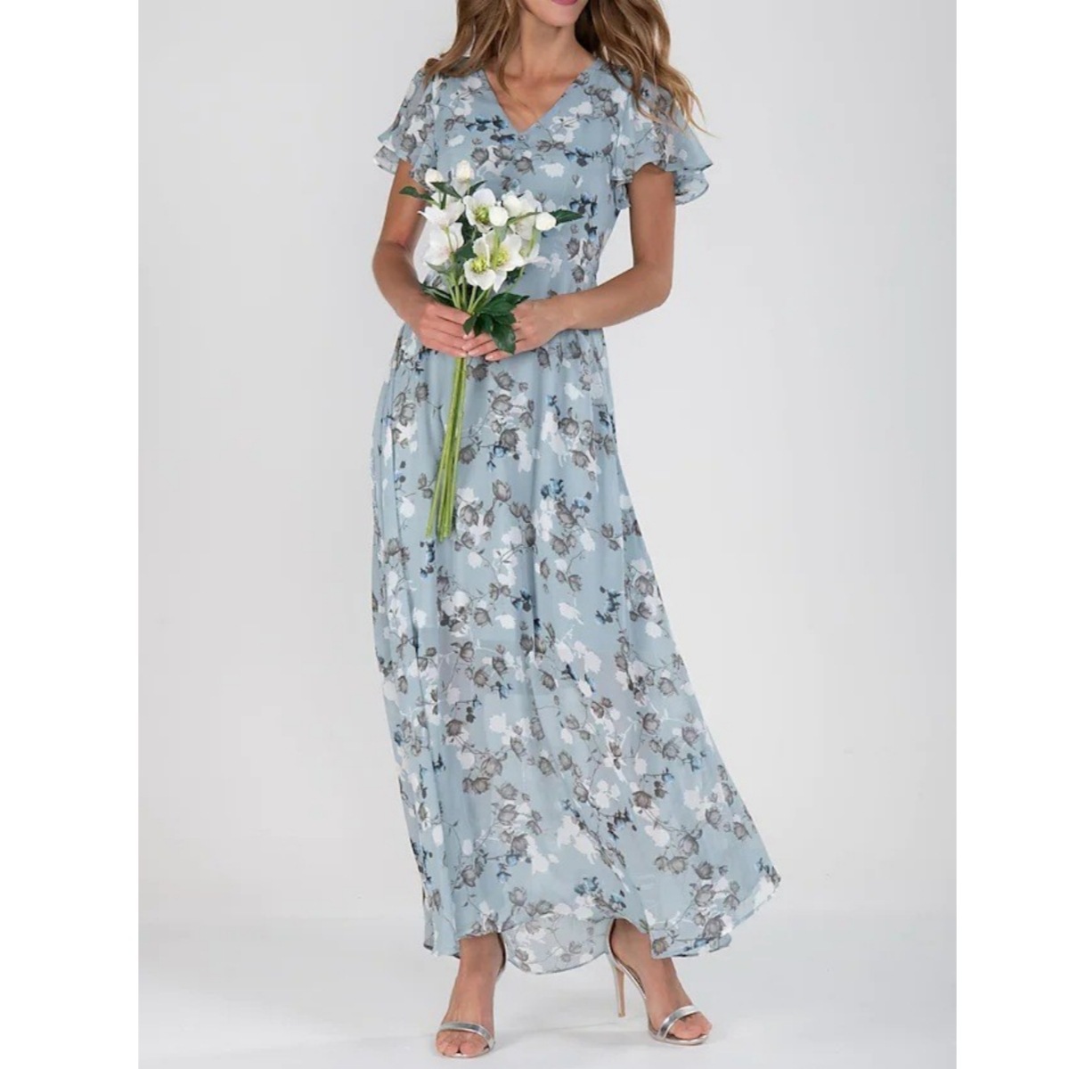 2025 유럽과 미국의 새로운 스타일 비치 롱 스커트 쉬폰 꽃무늬 반팔 러플 브이넥 패션 허리 드레스