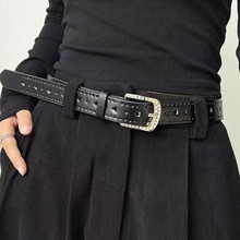 爱心孔镶钻腰带2025新款简约百搭高级感配牛仔裤小众设计方扣皮带